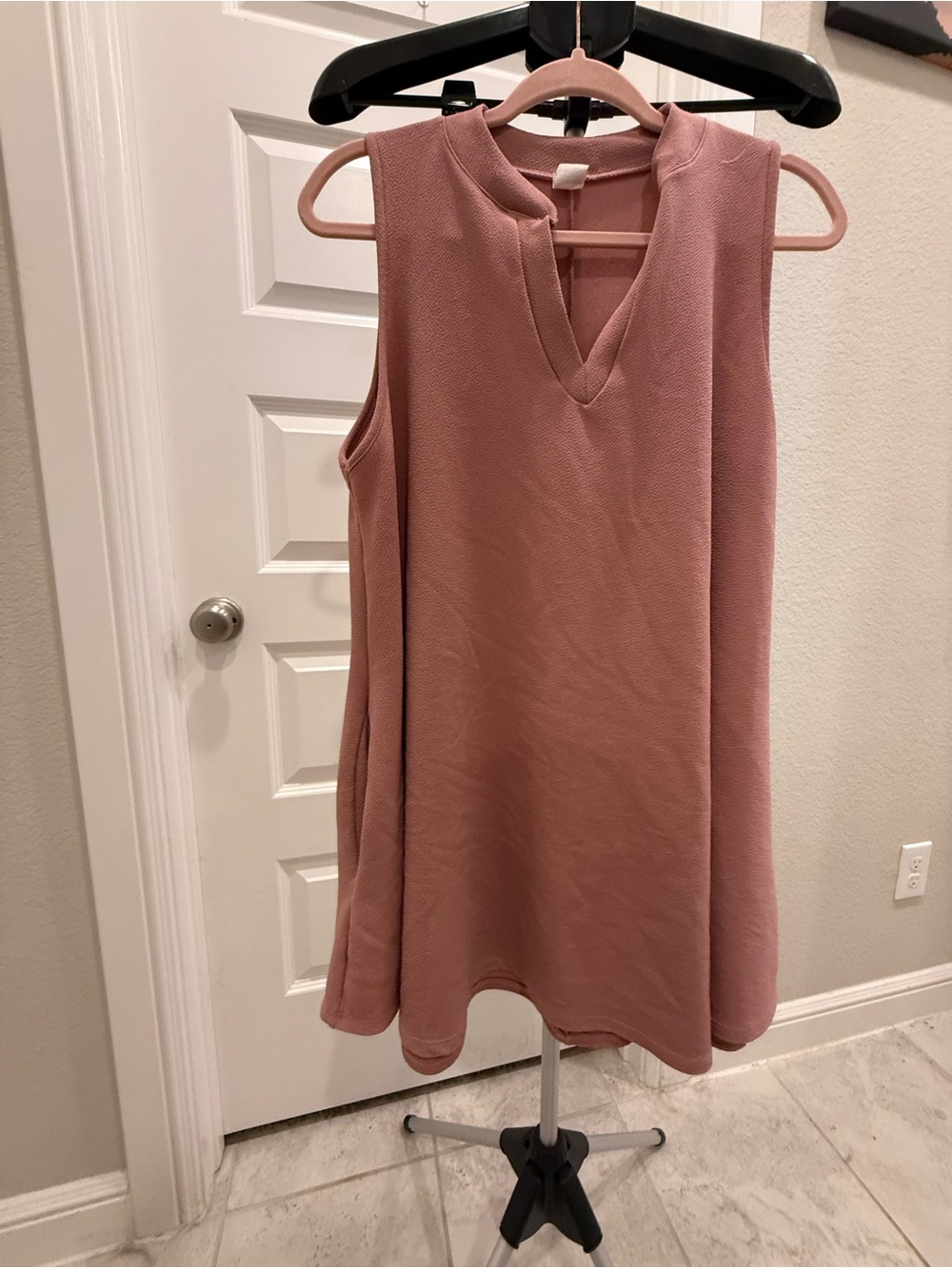Sleeveless V-Neck Swing tunic top- Dusty Rose